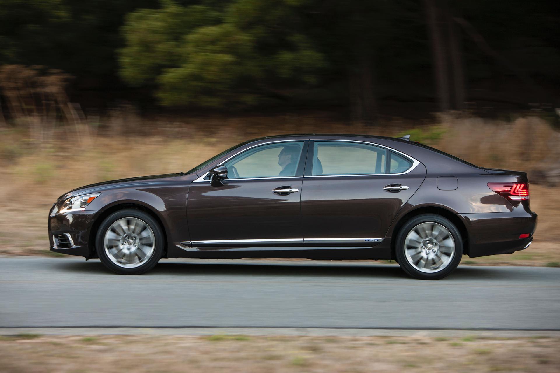 2016 Lexus LS