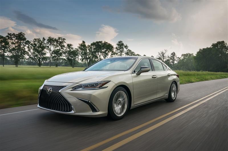 2019 Lexus ES