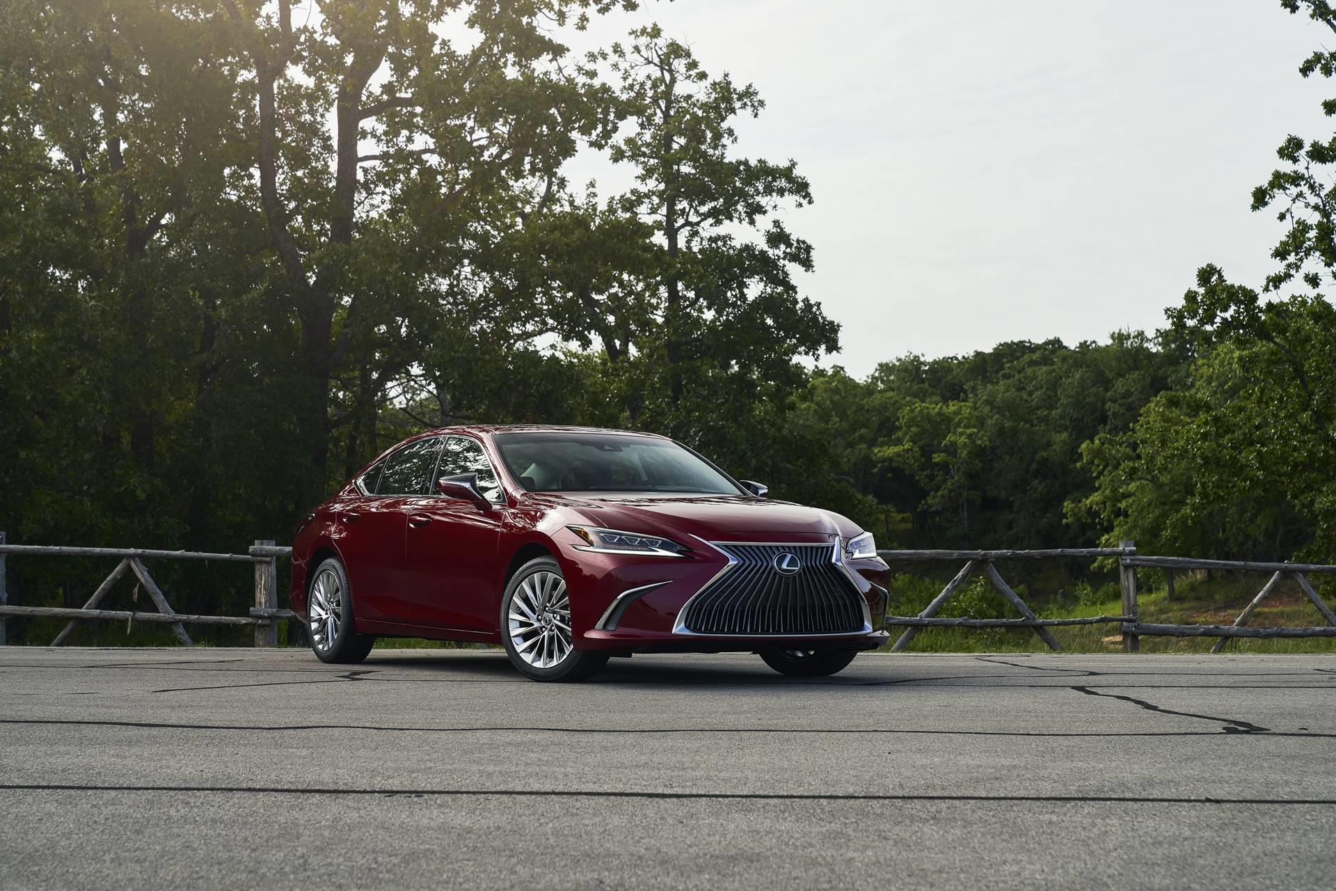 2021 Lexus ES