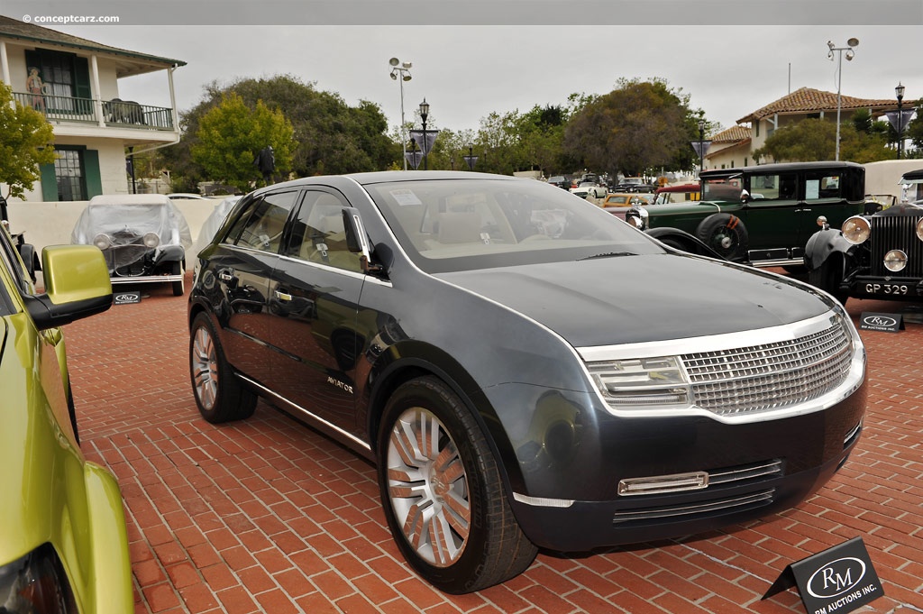 2004 Lincoln Aviator Concept