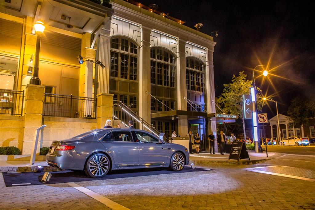 2017 Lincoln Continental