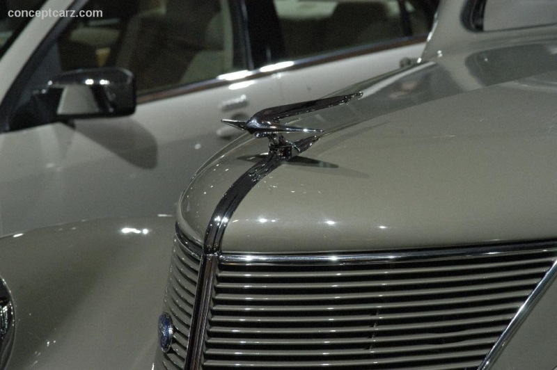 1936 Lincoln Zephyr