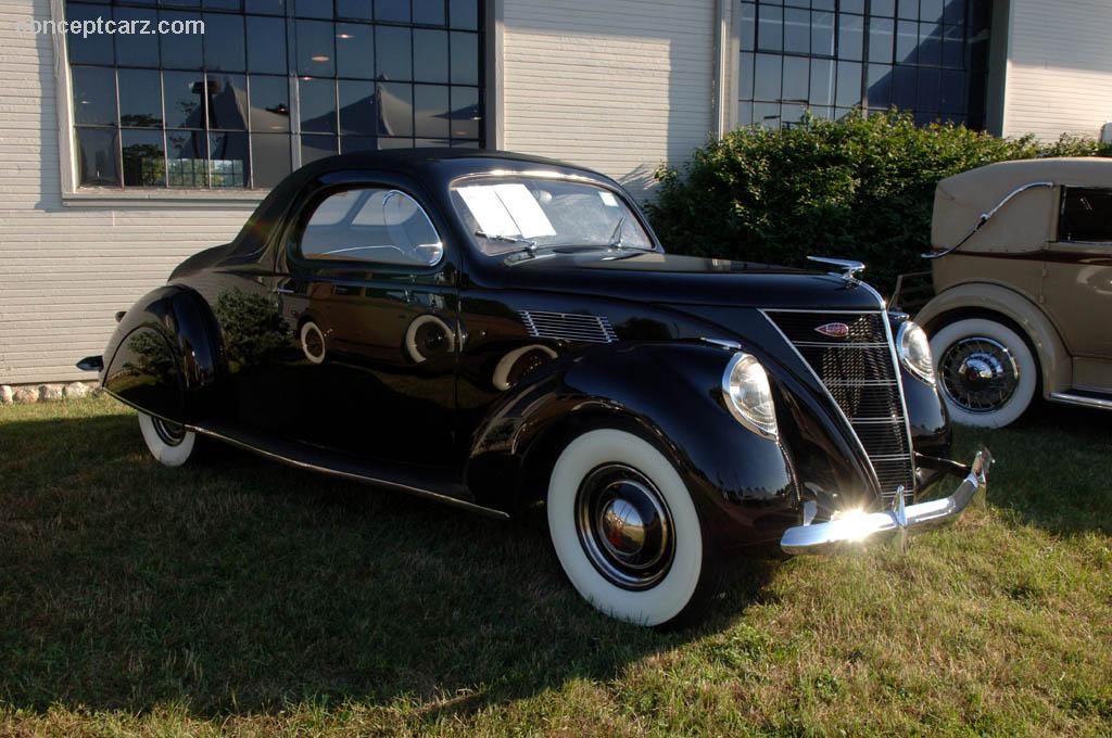 1937 Lincoln Zephyr photo