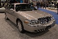 2004 Lincoln Town Car image