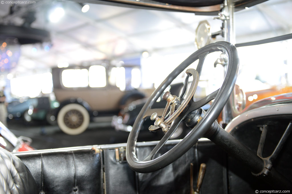 1920 Locomobile Model 48