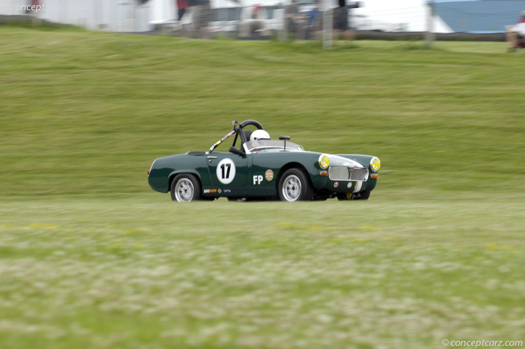 1967 MG Midget MKIII background image