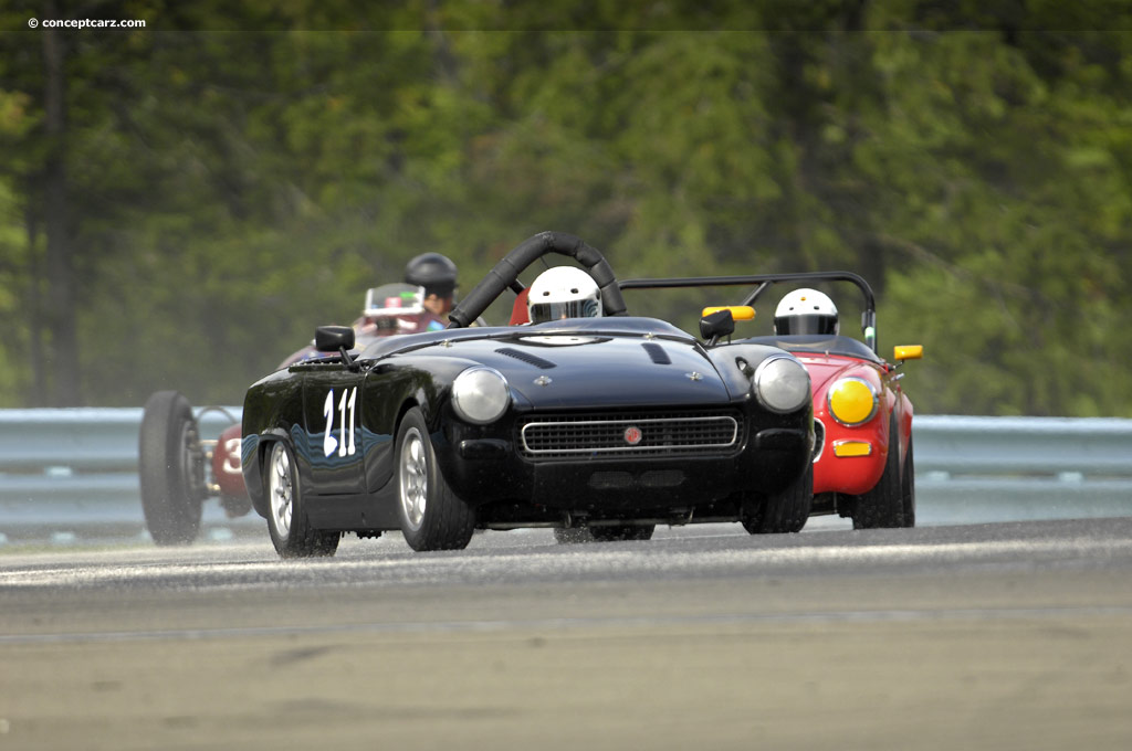 1967 MG Midget MKIII background image