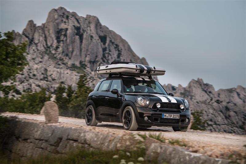 2013 MINI Countryman ALL4 Camp