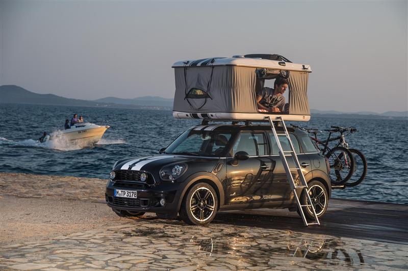 2013 MINI Countryman ALL4 Camp