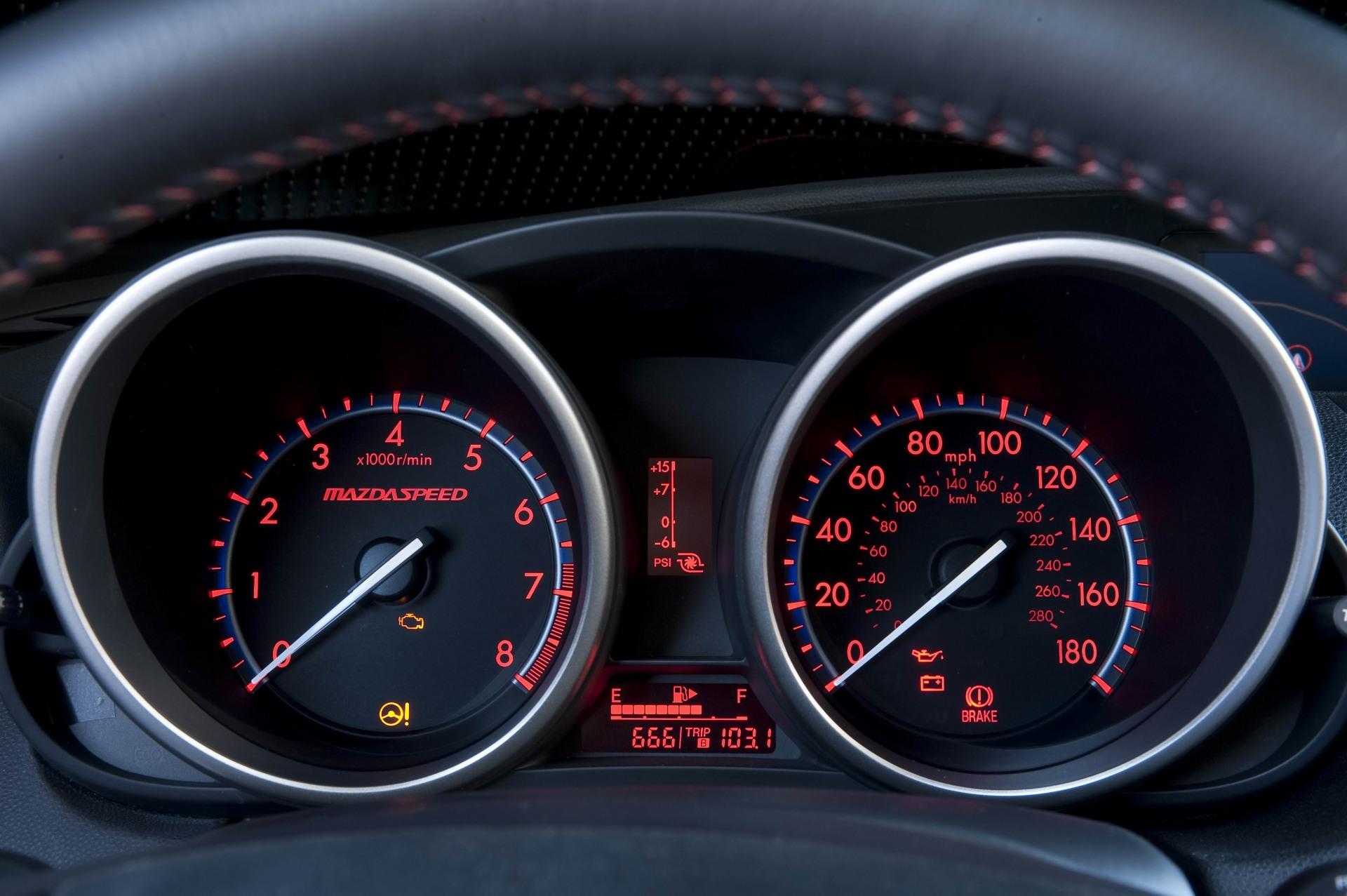 Mazda speed. Мазда Speed 3. Приборка Мазда 3 БК МПС. Приборка Mazda Speed. Спидометр на мазде 2011.