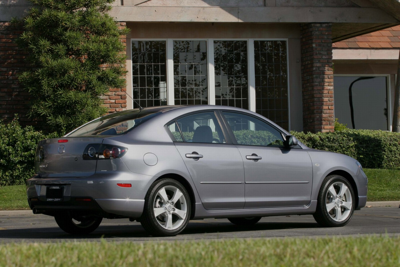 Мазда 3 2006г. Mazda 3 2006. Мазда 3 седан 2006. Мазда 3 седан 2006 года. Мазда тройка седан 2006.