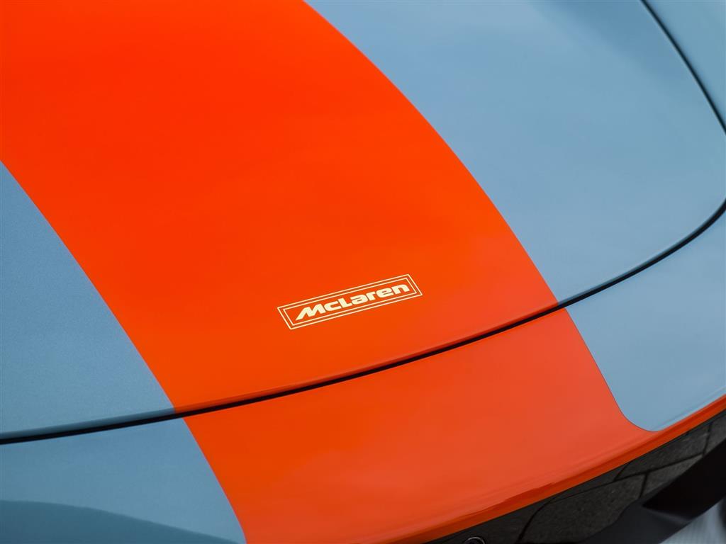 2018 McLaren 675LT MSO Gulf Racing Theme