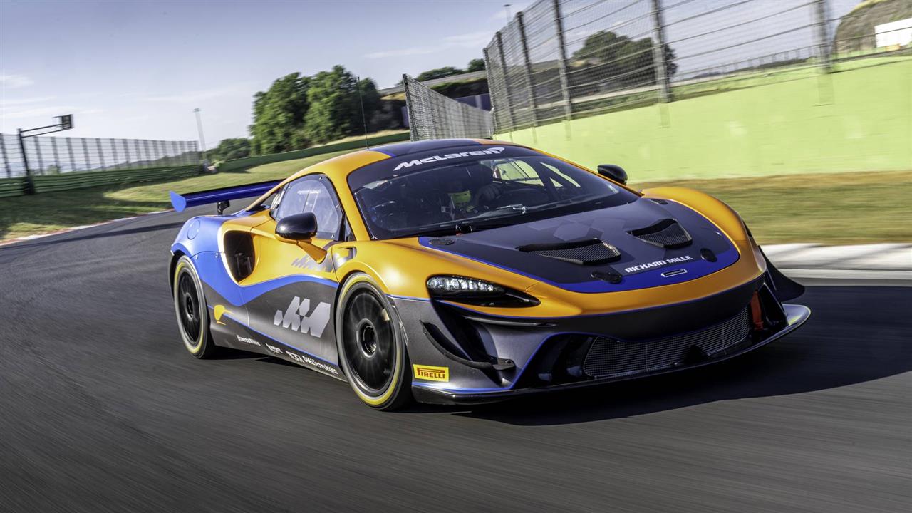 2022 McLaren Artura GT4