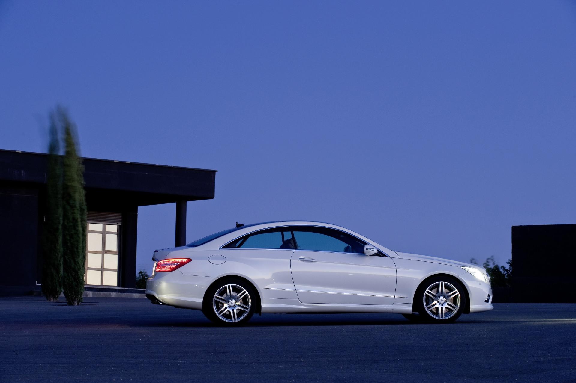 2010 Mercedes-Benz E-Class Coupe