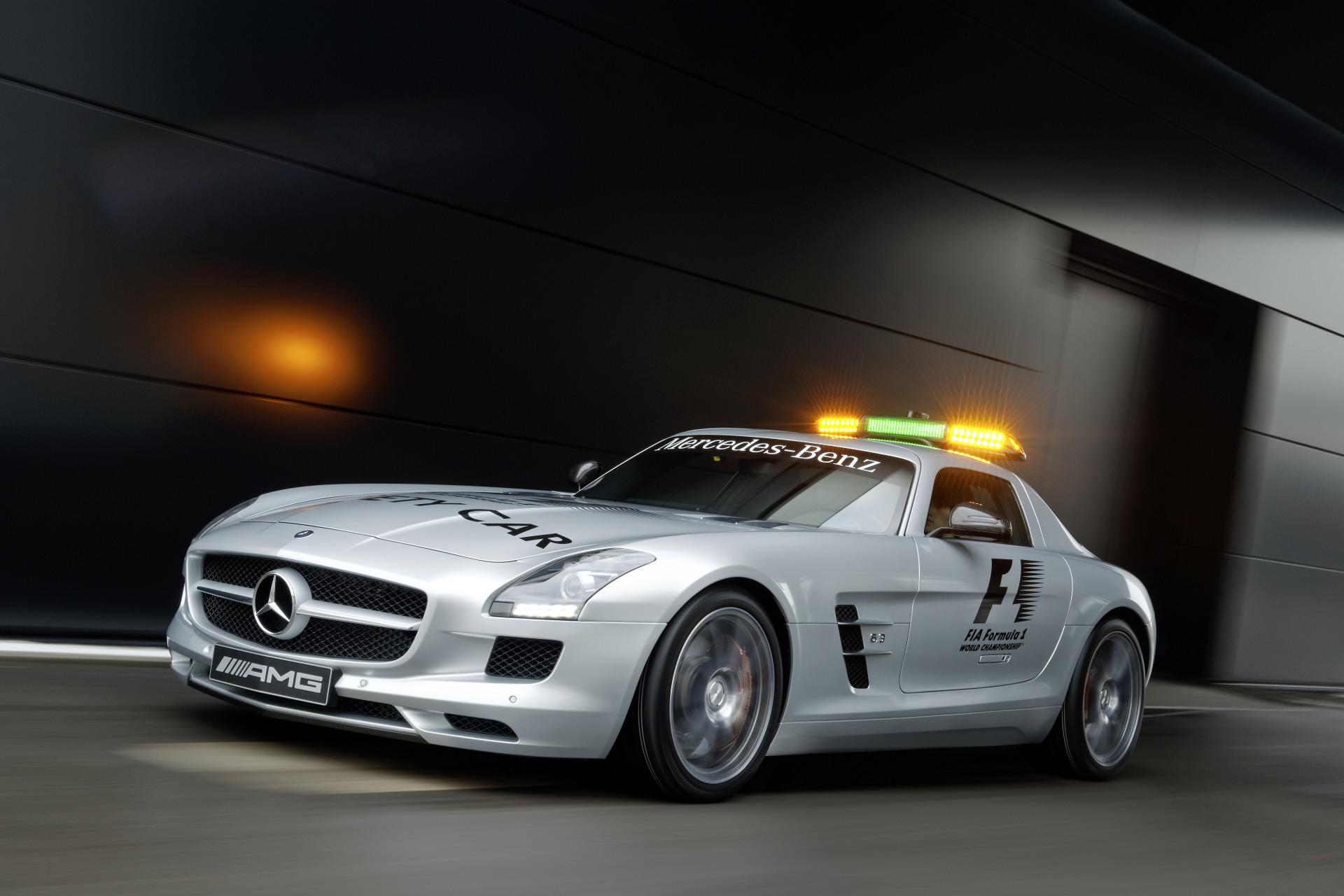 2010 Mercedes-Benz SLS AMG F1 Safety Car