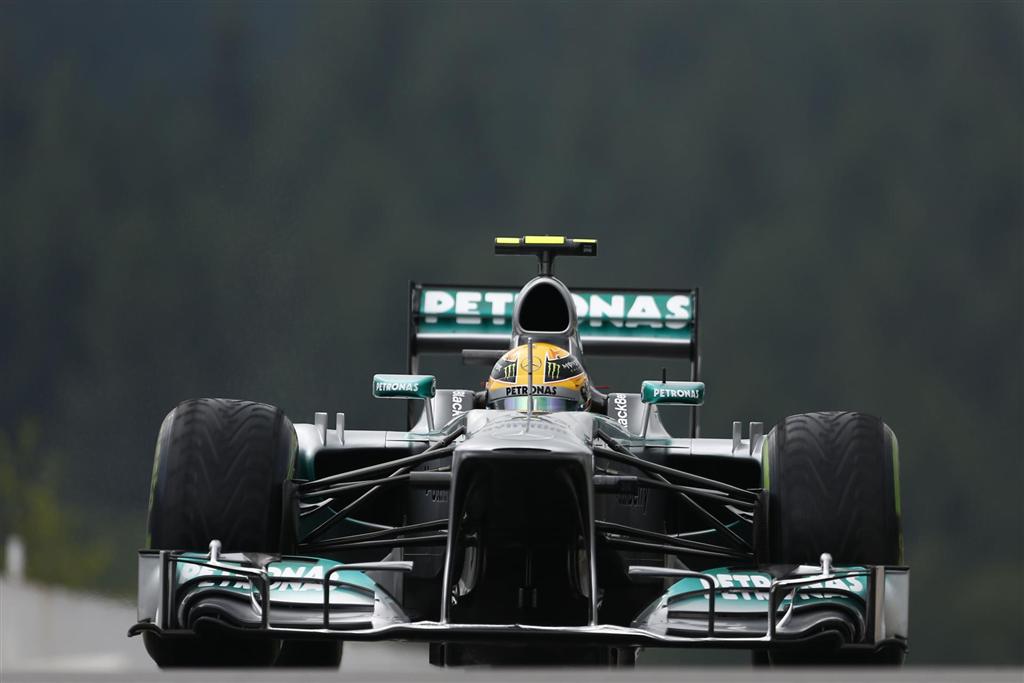 2013 Mercedes-Benz W04