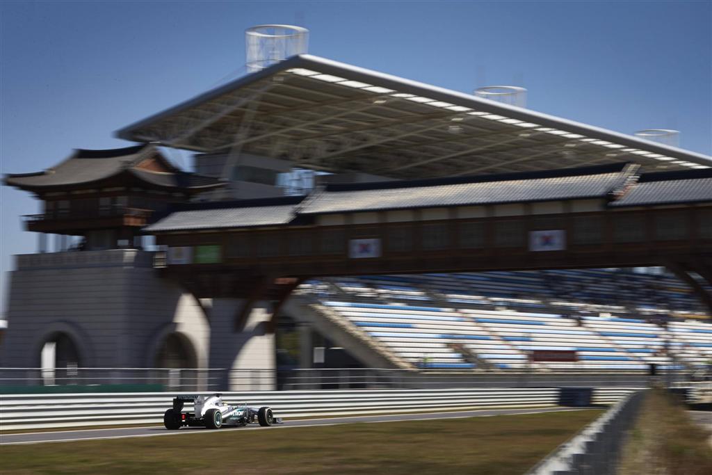 2013 Mercedes-Benz W04