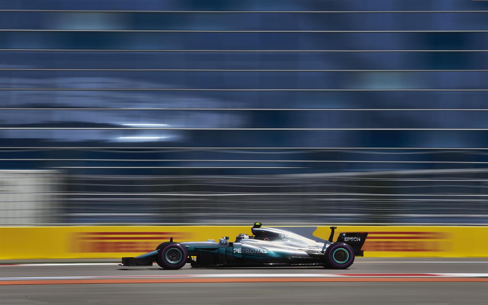 2017 Mercedes-Benz W08 EQ Power