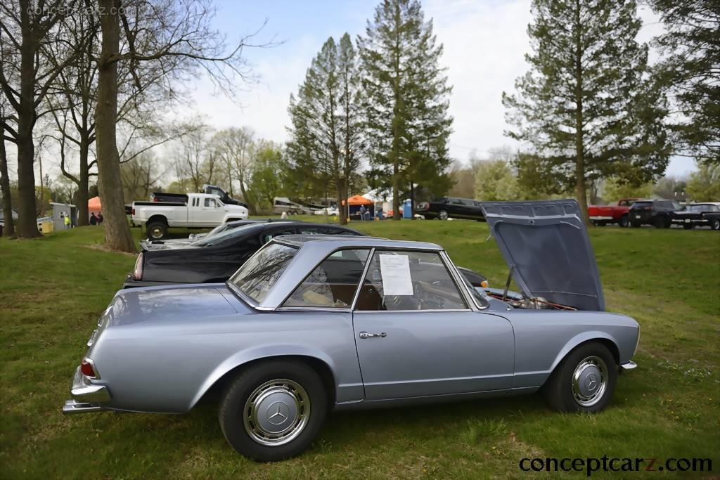 1966 Mercedes-Benz 230 SL