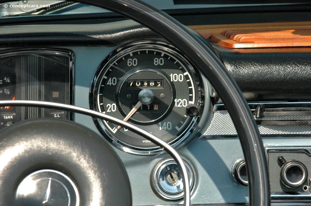 1969 Mercedes-Benz 280 SL