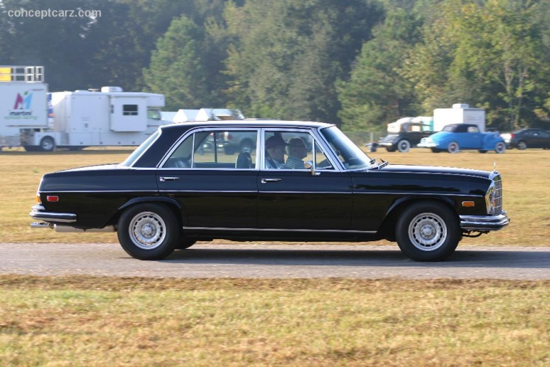 1969 Mercedes-Benz 300 SEL