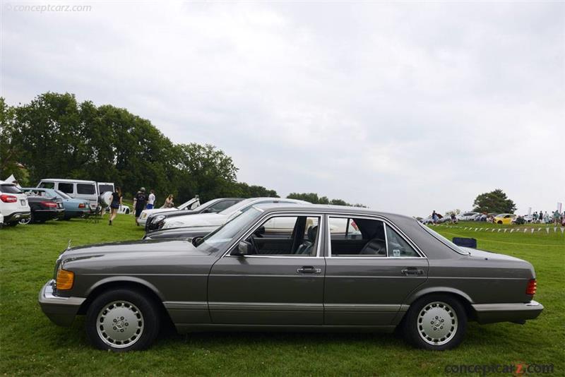 1989 Mercedes-Benz 300 Series