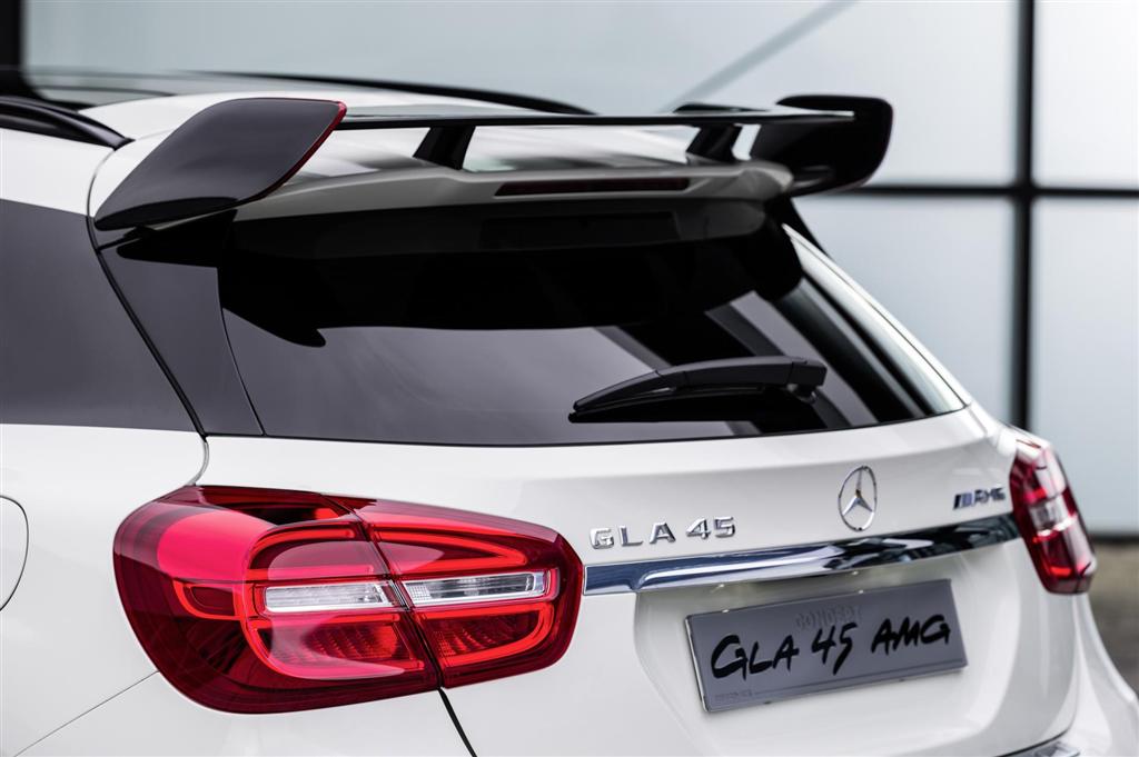 2013 Mercedes-Benz GLA45 AMG Concept