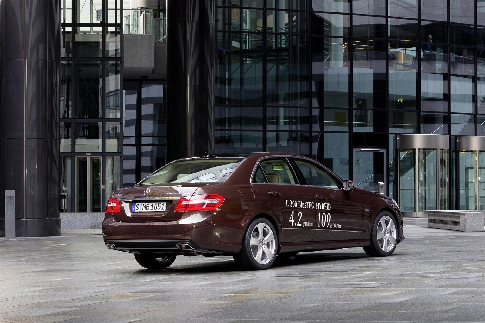 2013 Mercedes-Benz E 300 BlueTEC HYBRID