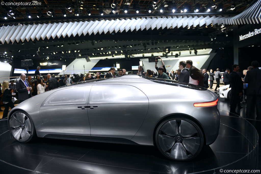 2015 Mercedes-Benz F 015 Luxury in Motion Concept