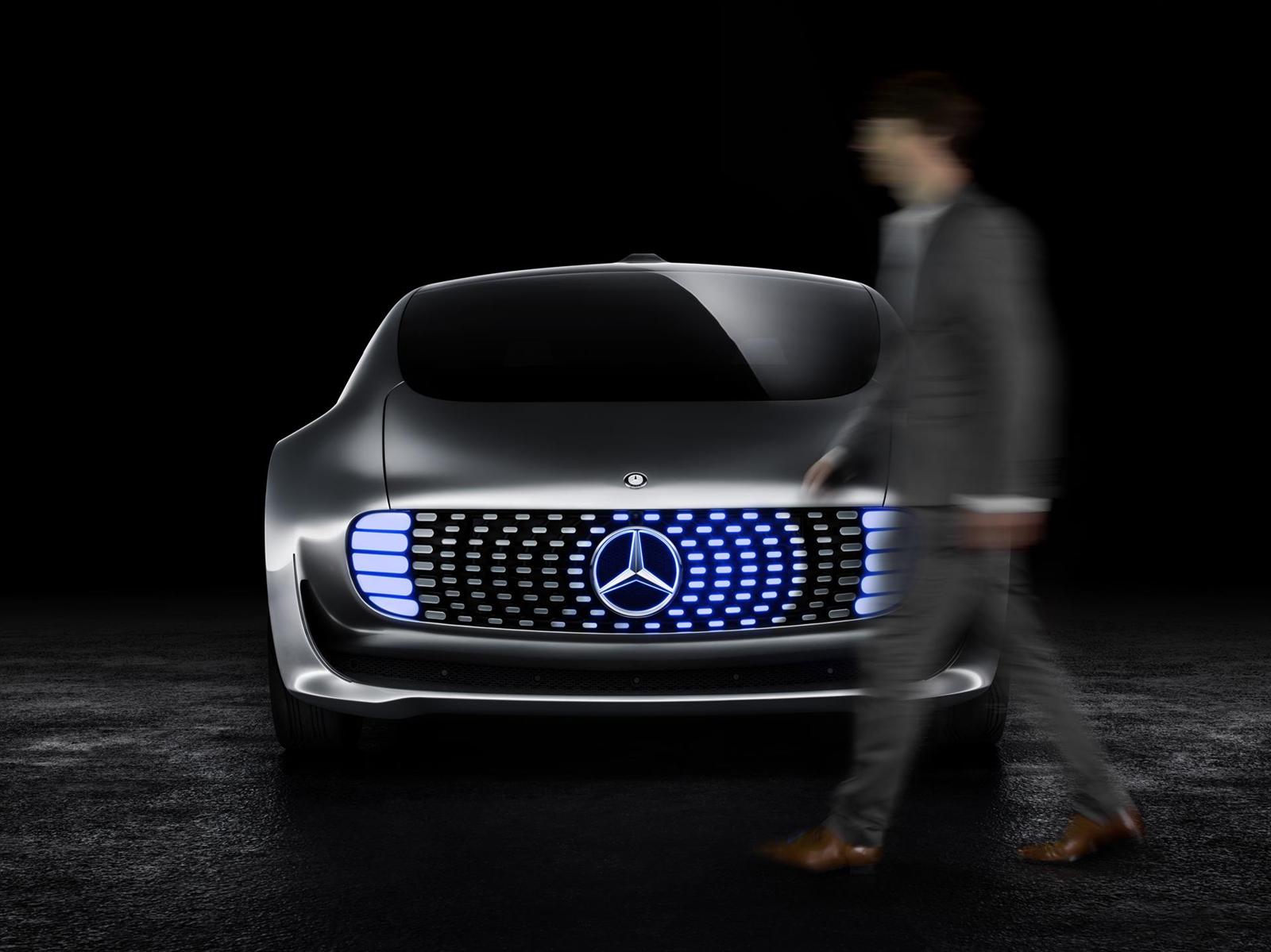 2015 Mercedes-Benz F 015 Luxury in Motion Concept