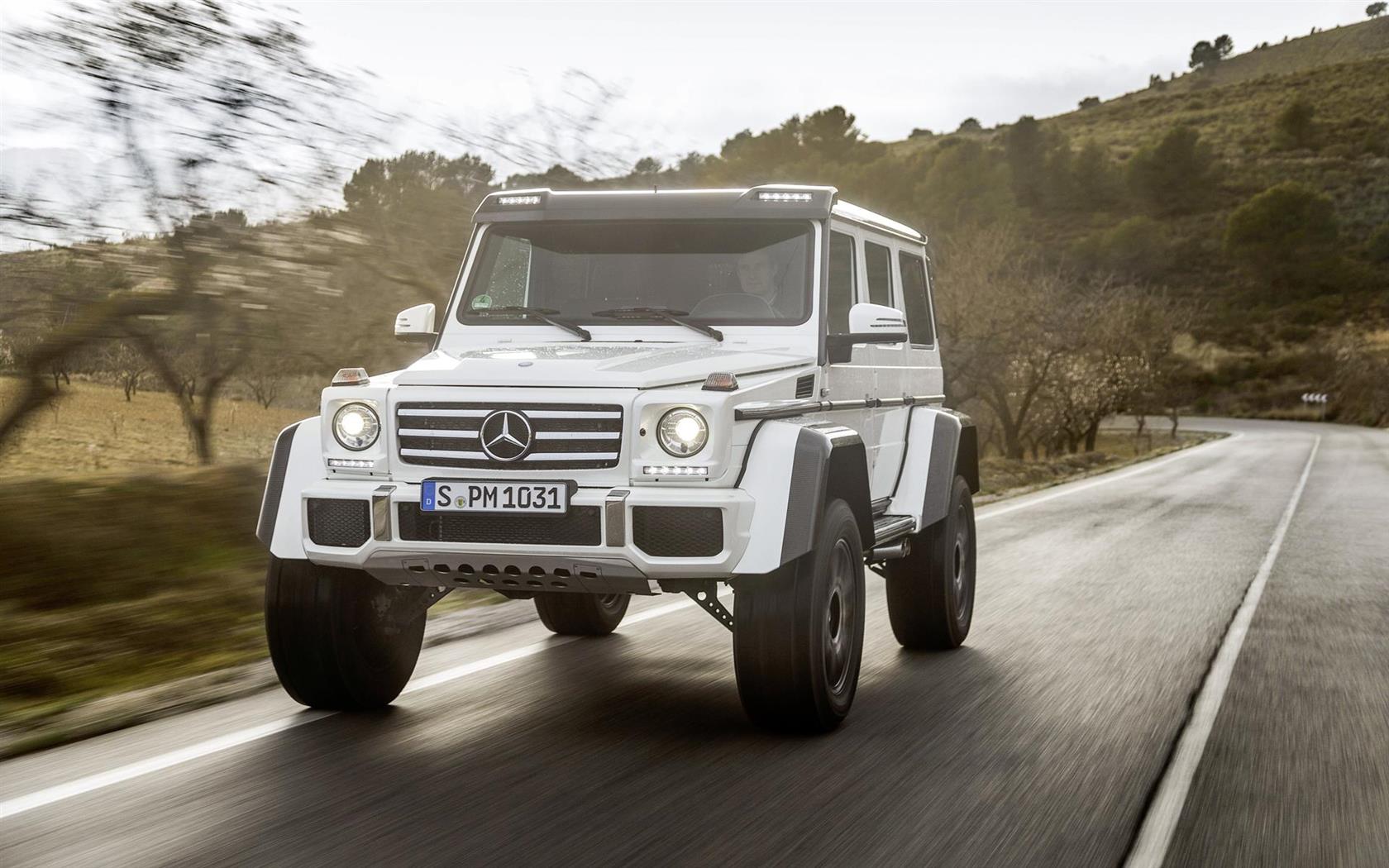 2017 Mercedes-Benz G550 4x4²