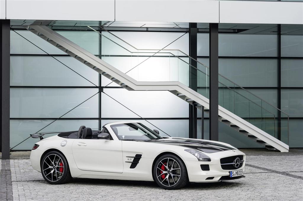 2014 Mercedes-Benz SLS AMG GT Final Edition