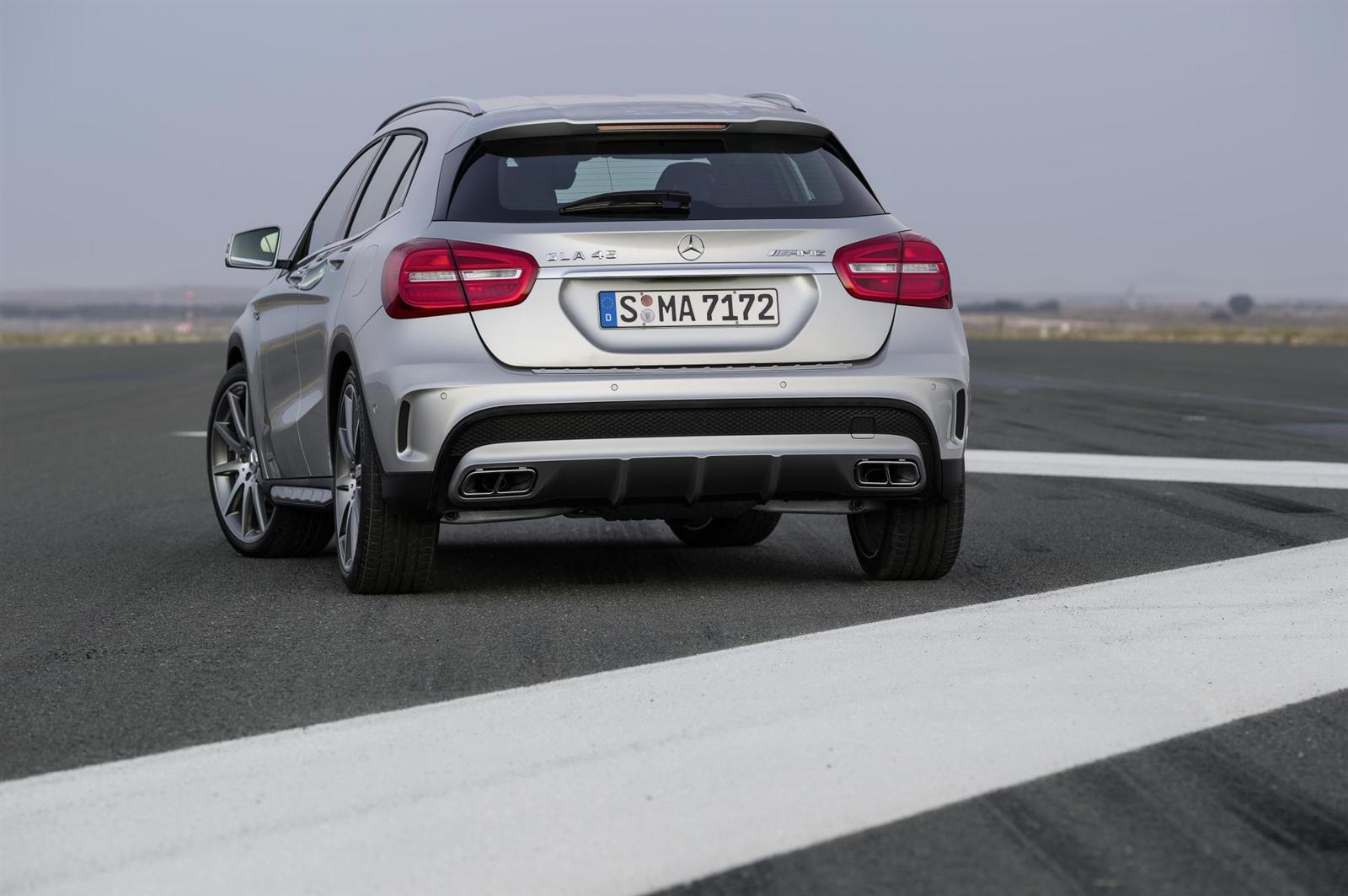 2015 Mercedes-Benz GLA 45 AMG