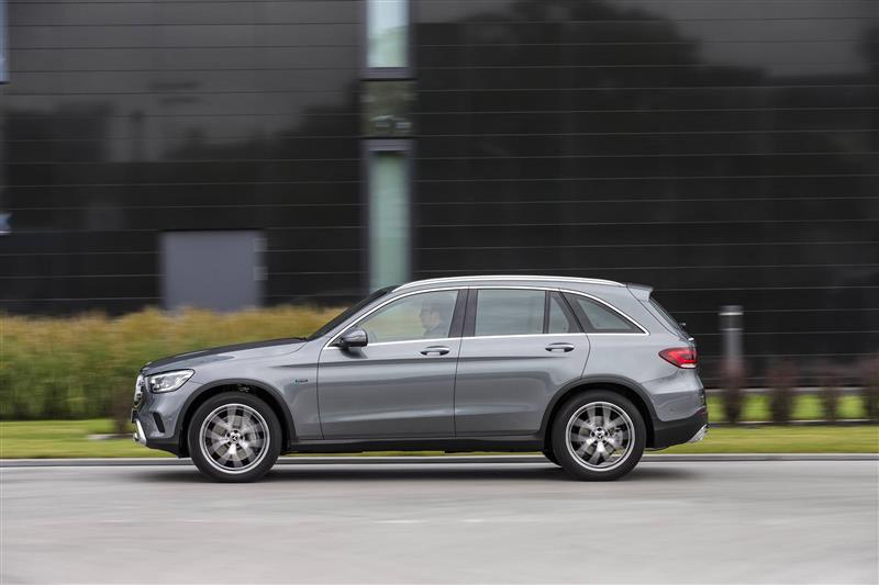 Mercedesbenz Glc 300 E News And Information Com