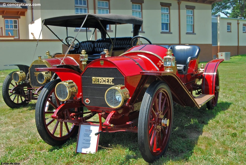 1910 Mercer Model 30 background image