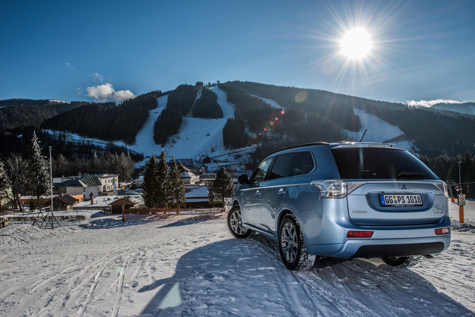 2014 Mitsubishi Outlander PHEV