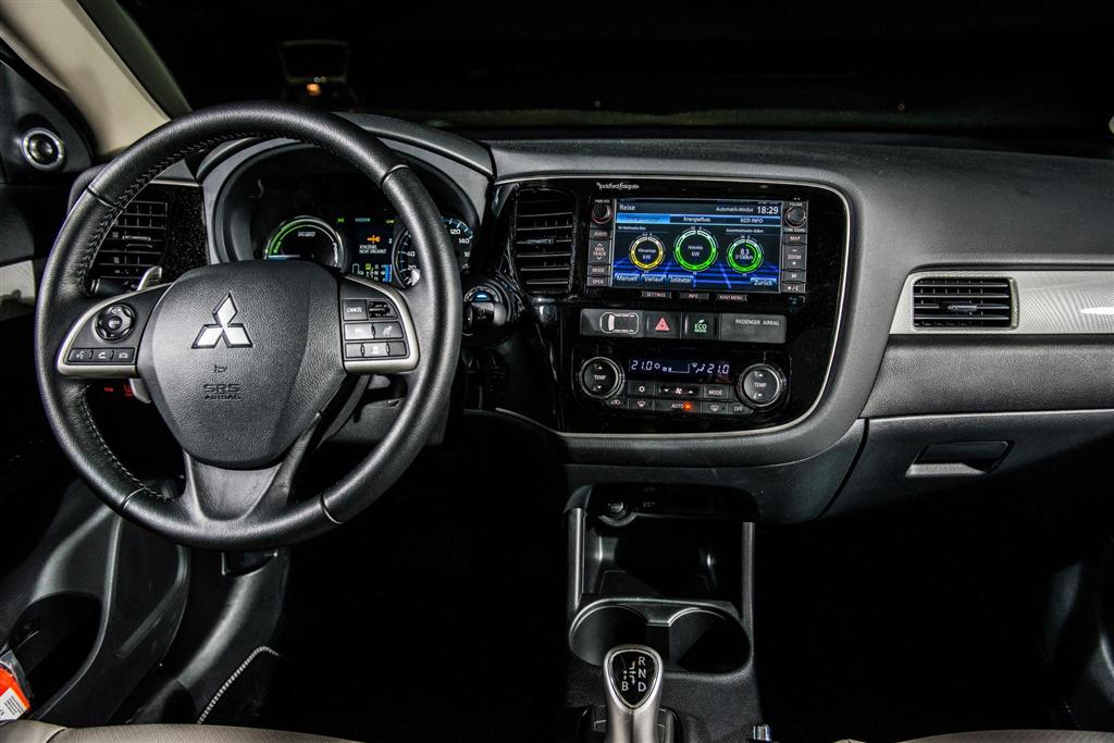 2014 Mitsubishi Outlander PHEV