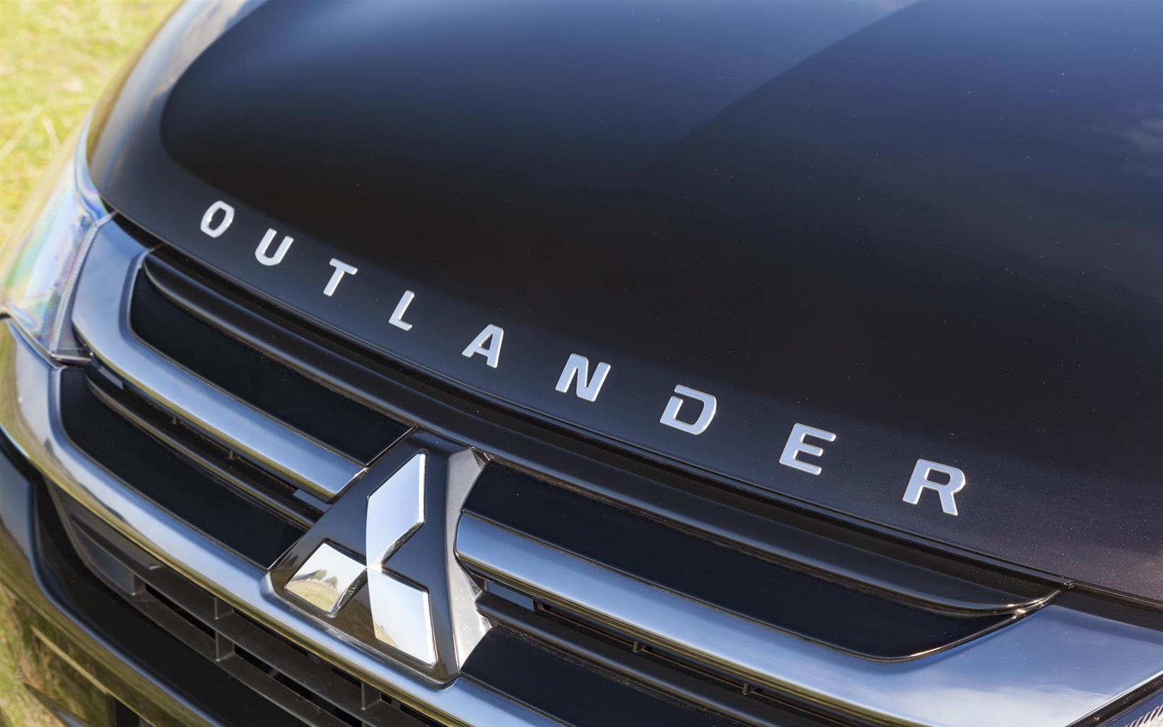 2017 Mitsubishi Outlander PHEV Juro