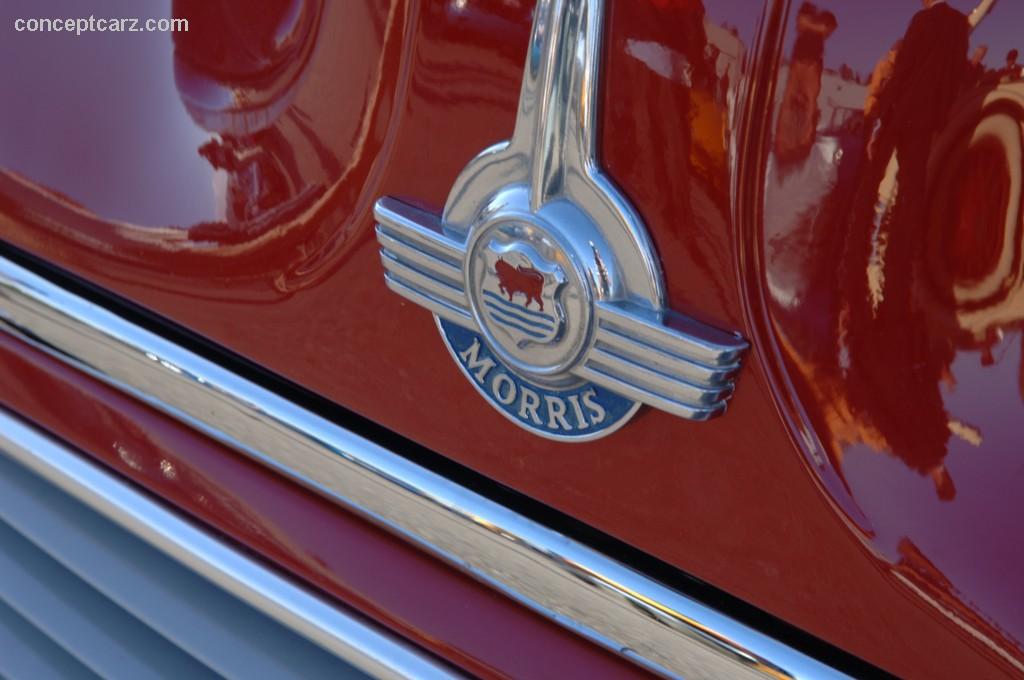 1958 Morris Minor background image
