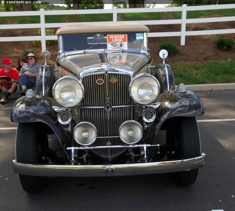1933 Nash Ambassador Twin 8