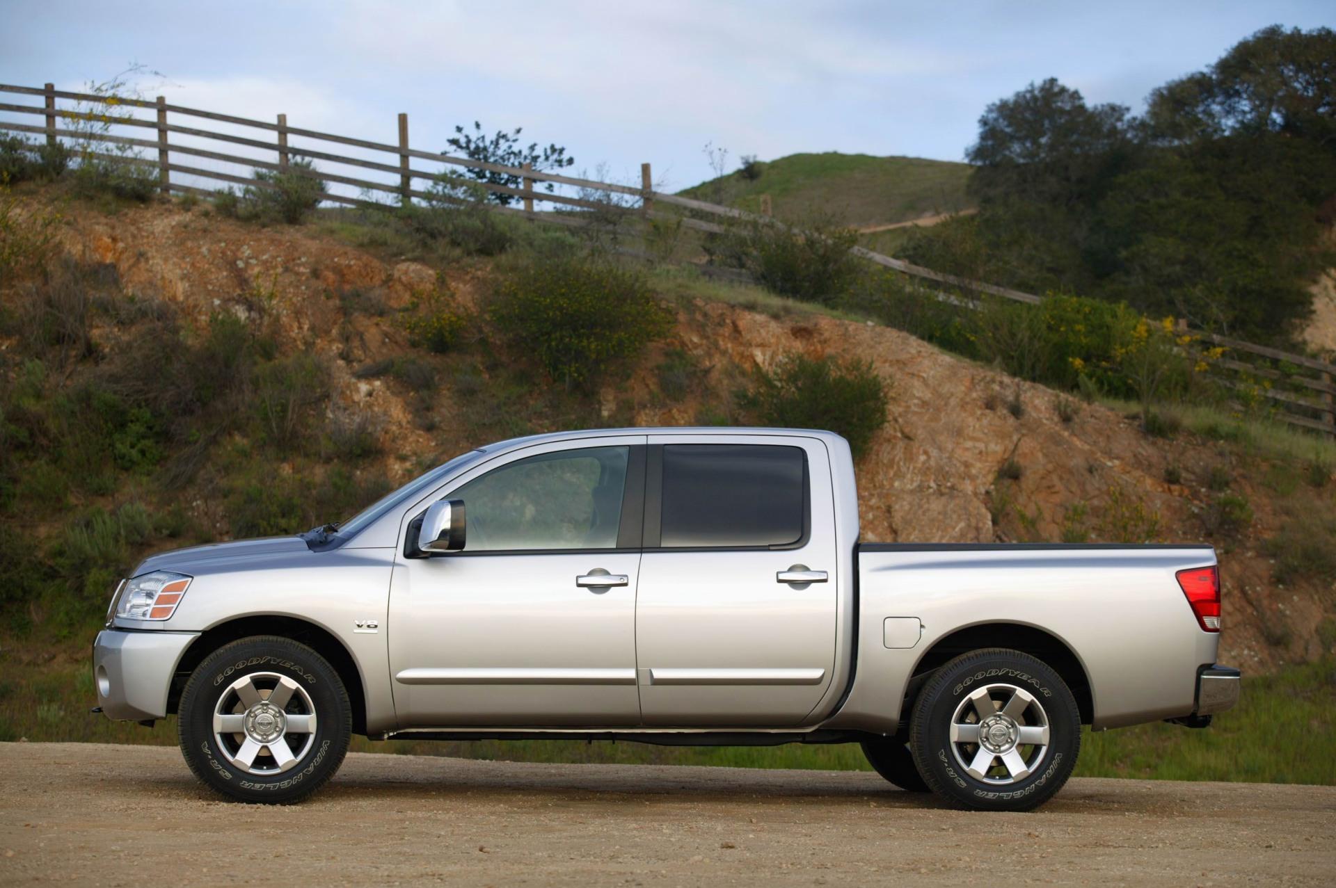2007 Nissan Titan Pictures, History, Value, Research, News