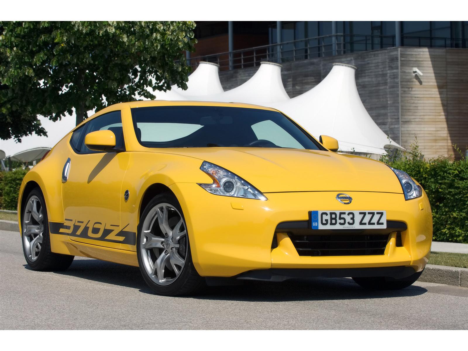 2010 Nissan 370Z Yellow Edition