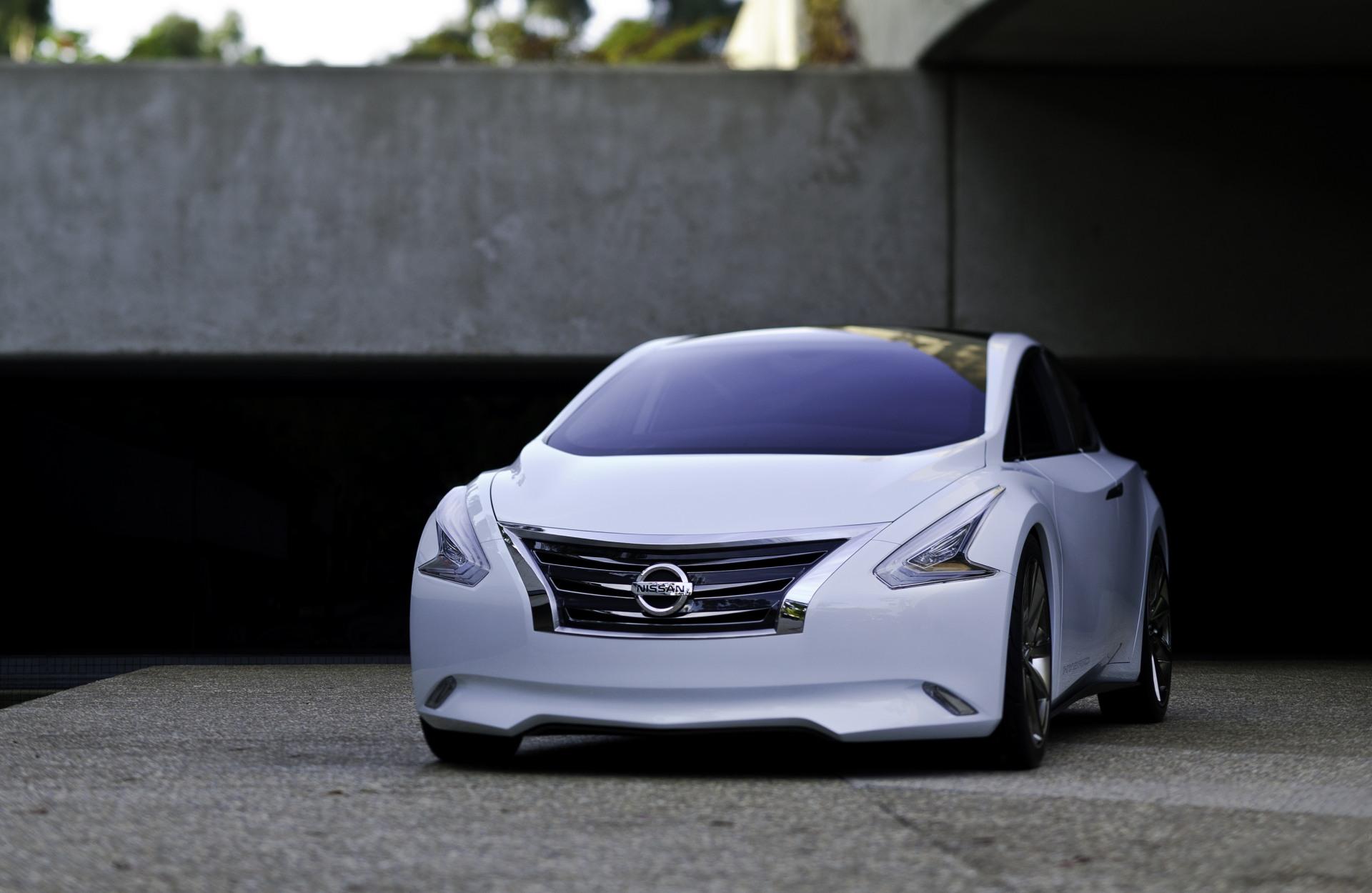 2011 Nissan Ellure Concept