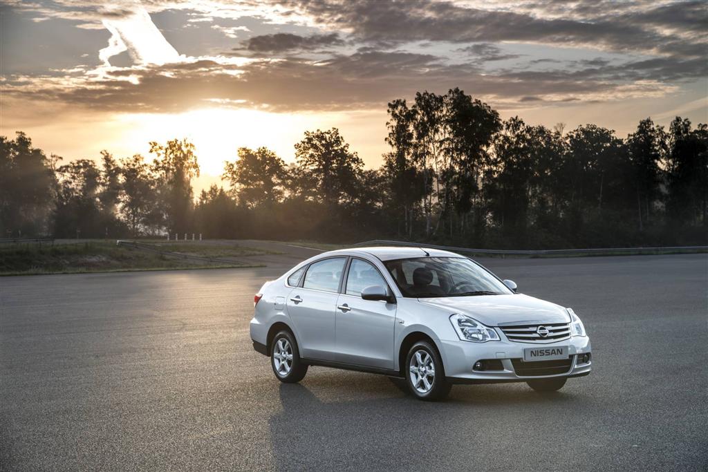 2013 Nissan Almera