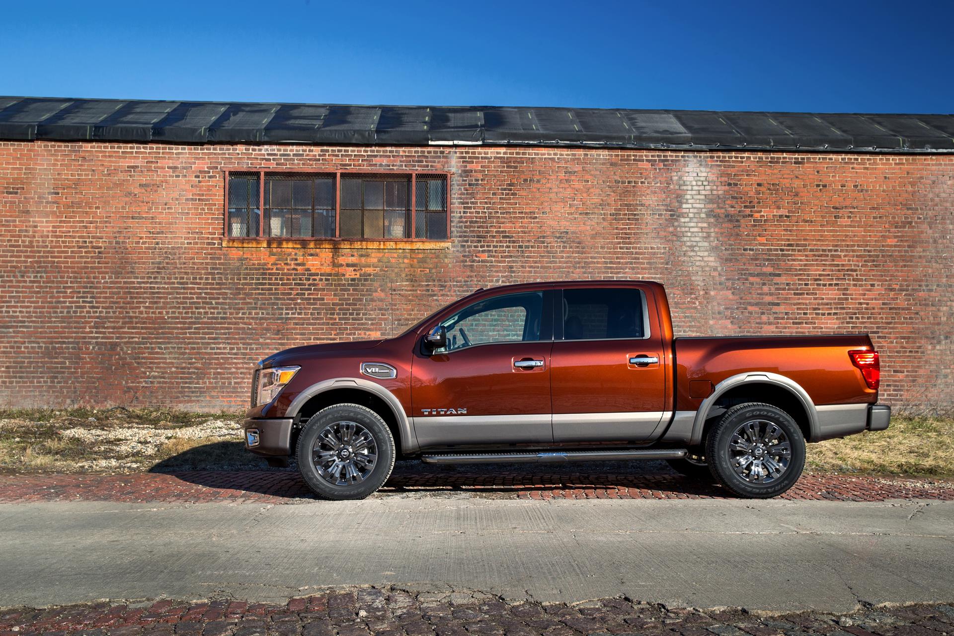 2017 Nissan Titan