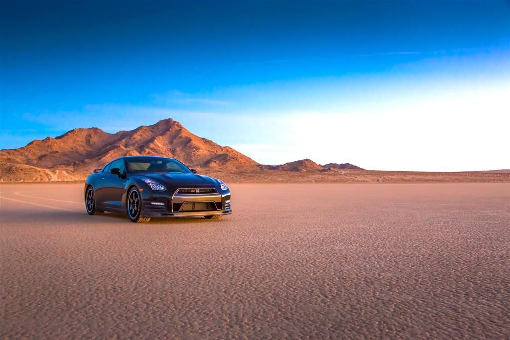 2014 Nissan GT-R Track Edition