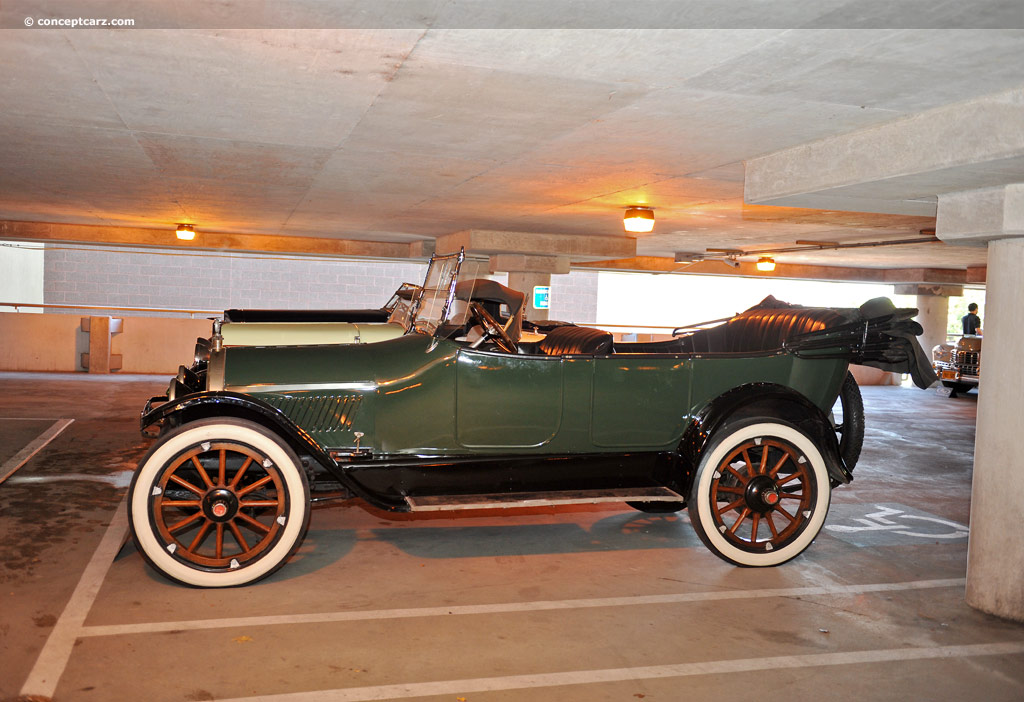 1917 Oldsmobile Model 45 Light Eight