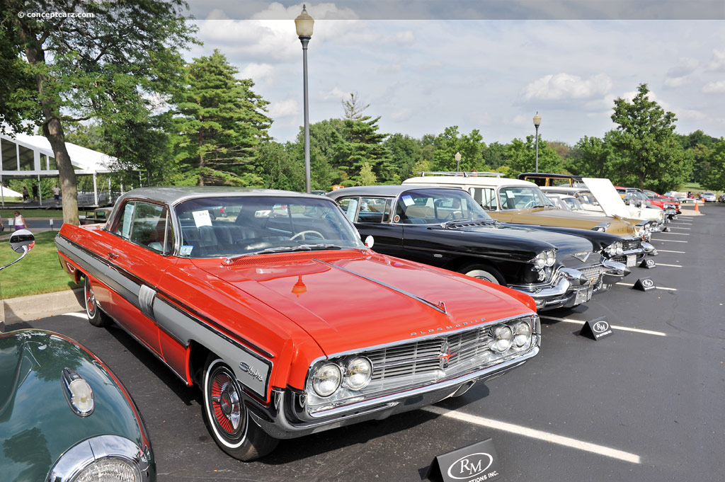 1962 Oldsmobile Starfire