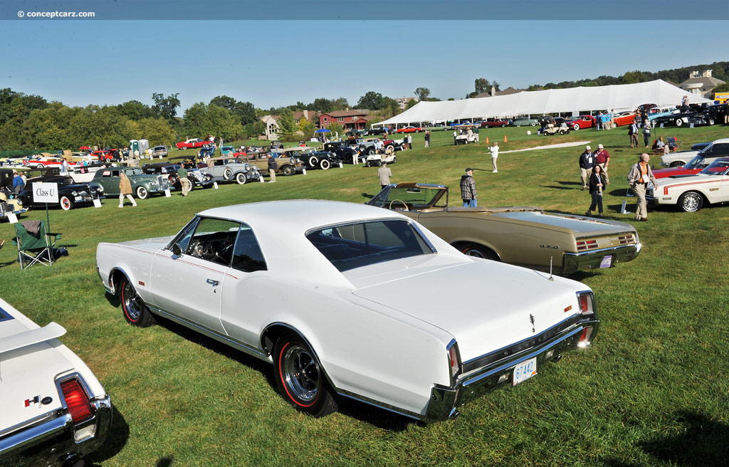 1967 Oldsmobile Cutlass Supreme