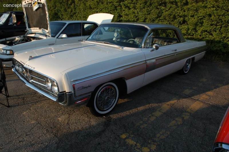 1966 Oldsmobile Starfire